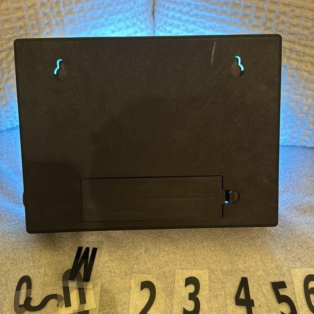 Light Box USB Charger Included - Picture 14 of 14